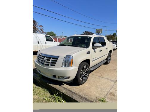 Photo 1 of 28 of 2011 Cadillac Escalade EXT Luxury